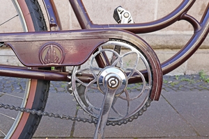 Der Kettenkasten des Bauer Damenfahrrades